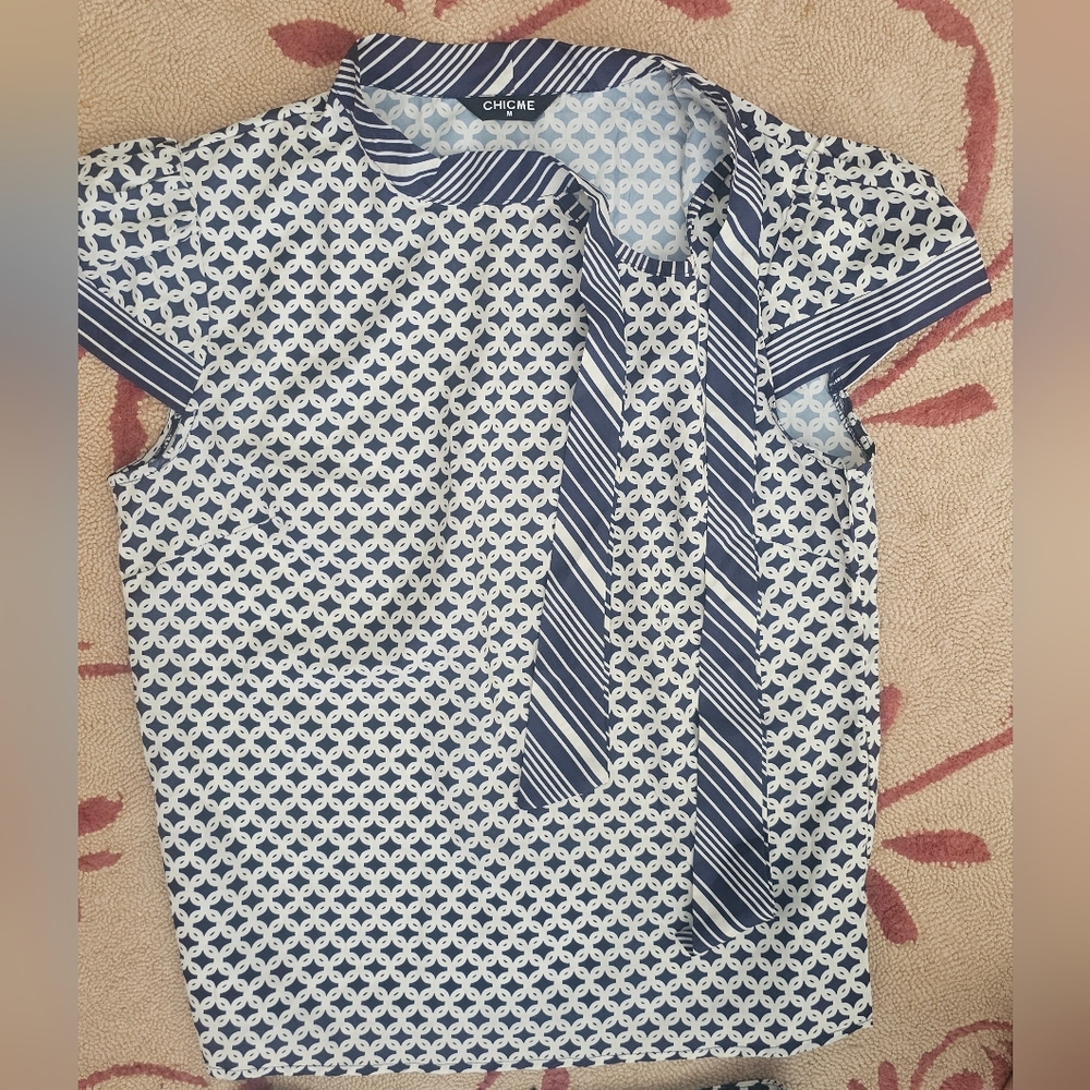 Chicindy Geometry Print Ribbon Top & Pocket Design Shorts Set. Medium - Picture 5 of 9
